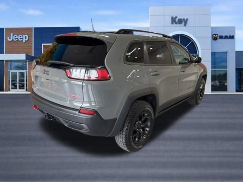 Used 2022 Jeep Cherokee Trailhawk w/ Premium Leather Package AWD/4WD image 7