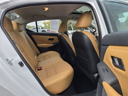 Used 2024 Nissan Sentra SV w/ SV Premium Package image 32