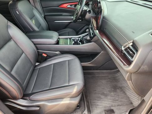 Used 2024 Chevrolet Traverse Z71 w/ LPO, Floor Liner Package AWD/4WD image 14