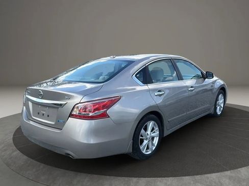 Used 2013 Nissan Altima 2.5 SV w/ 2.5SV Convenience Pkg FWD image 11