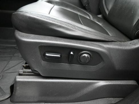 Used 2019 Chevrolet Silverado 1500 LT Trail Boss image 11