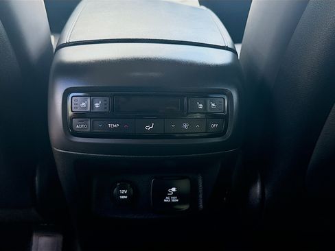 Used 2024 Hyundai Palisade SEL w/ Premium Package FWD image 20