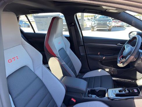 New 2026 Volkswagen GTI SE FWD image 8