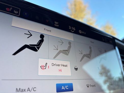 New 2026 Chrysler Pacifica Select image 6