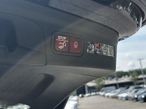 Certified 2025 Mercedes-Benz GLE 450e 4MATIC w/ Driver Assistance Package image 22