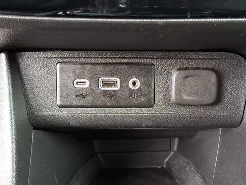 Certified 2023 Buick Encore GX Select w/ Experience Buick Package image 26