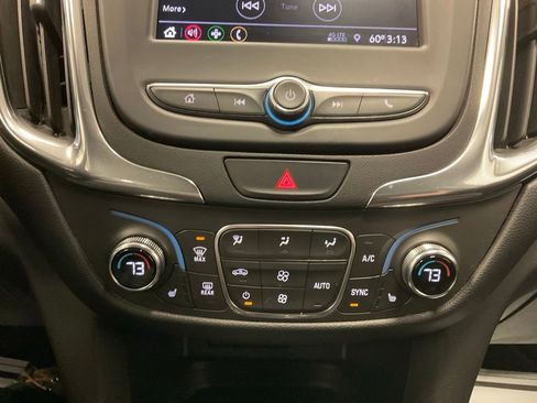 Used 2020 Chevrolet Equinox LT image 15