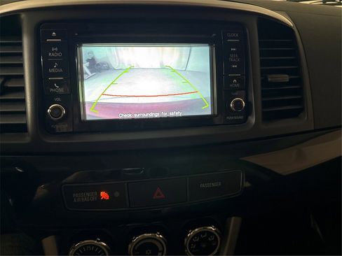 Used 2017 Mitsubishi Lancer ES image 30