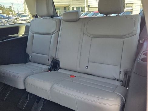 New 2026 Ford Expedition Active image 11