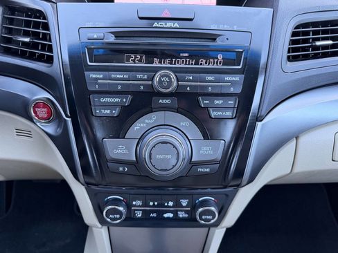 Used 2013 Acura ILX 1.5L Hybrid w/Tech 4dr Sedan w image 26