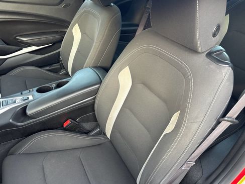 Used 2016 Chevrolet Camaro LT w/ RS Package image 8