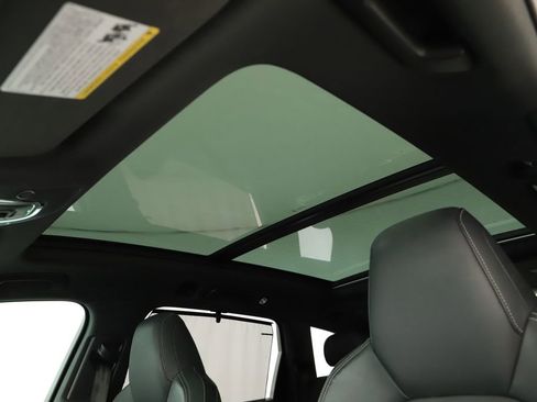Certified 2023 Audi SQ7 Prestige AWD/4WD image 24