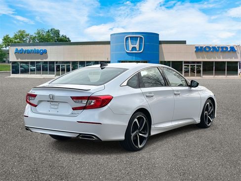 Certified 2022 Honda Accord Sport image 4