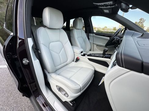 New 2026 Porsche Macan S image 29