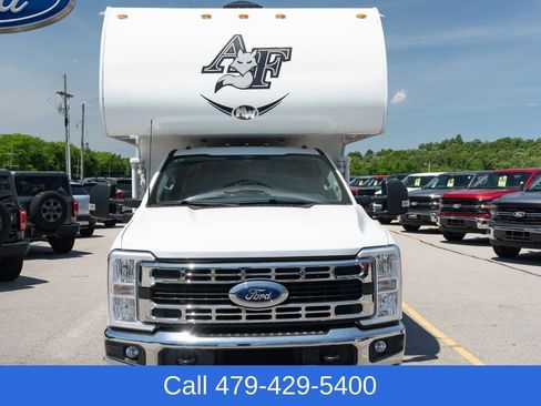 Used 2025 Ford F350 XLT AWD/4WD image 9