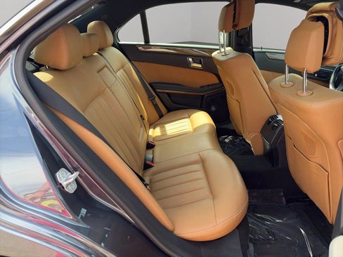 Used 2011 Mercedes-Benz E 550 Sedan image 22