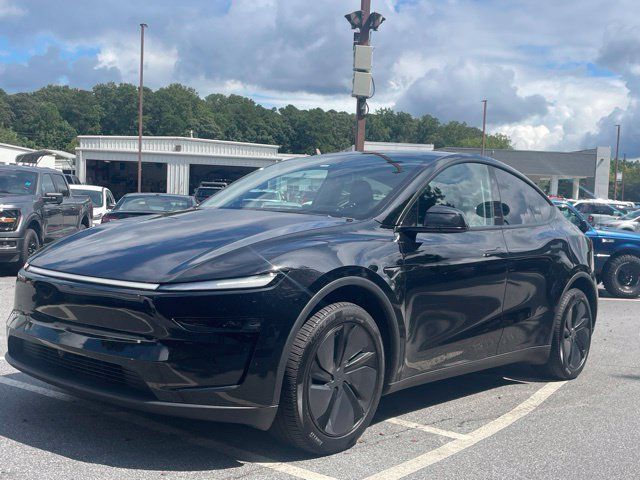 Used 2026 Tesla Model Y 2WD image 1