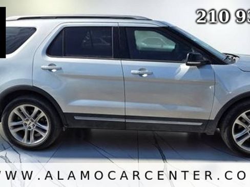 Used 2016 Ford Explorer XLT w/ Equipment Group 202A FWD image 6