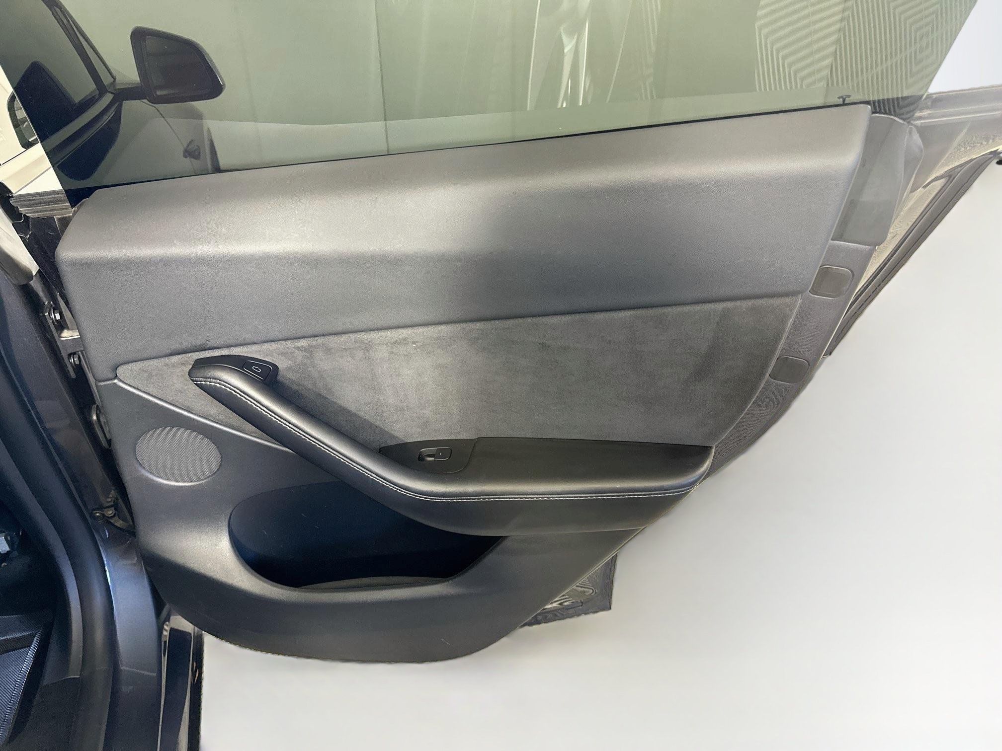 Used 2021 Tesla Model Y Long Range AWD/4WD image 31