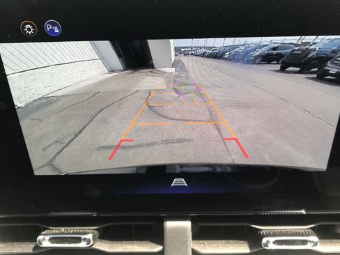 Used 2026 Chevrolet Equinox LT w/ Convenience Package II AWD/4WD image 15