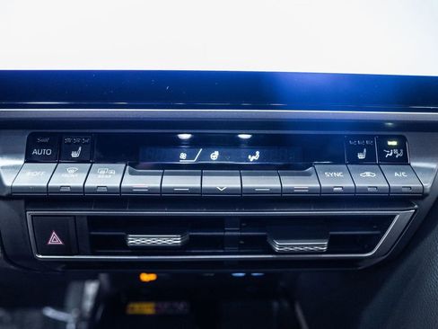 Certified 2025 Toyota Camry XSE image 28