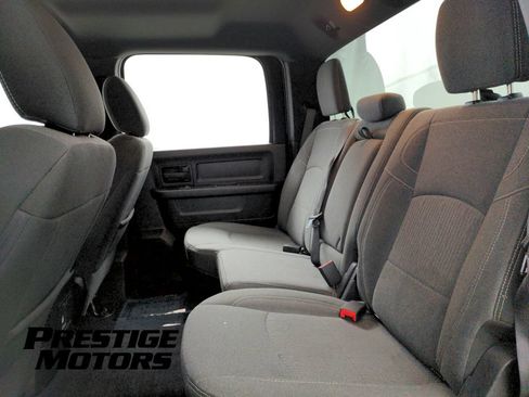 Used 2022 RAM 1500 Express w/ Ceramic Grey Express Package AWD/4WD image 31