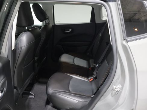 Used 2020 Jeep Compass Limited w/ Rear Convenience Group AWD/4WD image 17