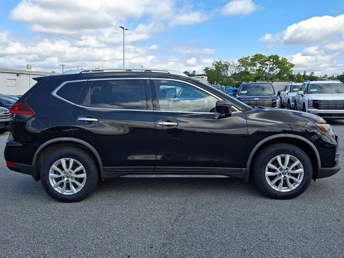 Used 2018 Nissan Rogue SV w/ Premium Package AWD/4WD image 7