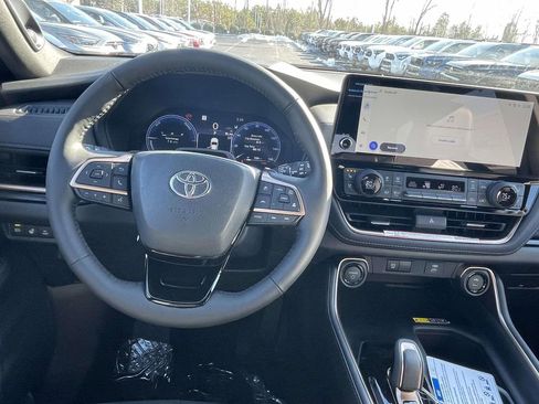 New 2026 Toyota Grand Highlander MAX Platinum image 17