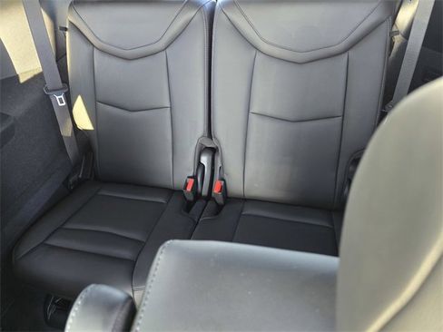 Used 2021 Cadillac XT6 Premium Luxury image 11