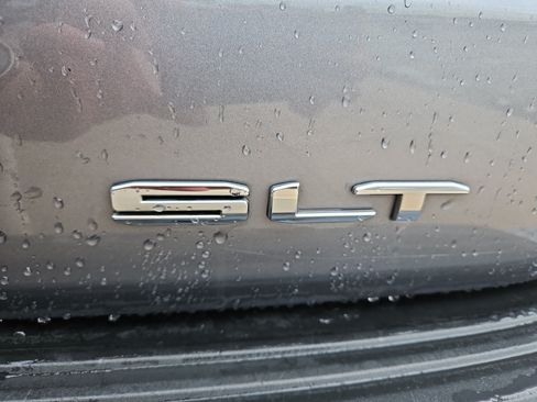 Used 2021 GMC Yukon SLT w/ SLT Premium Package RWD image 29