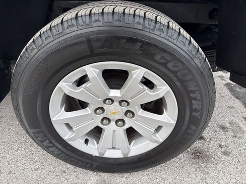 Used 2017 Chevrolet Colorado LT w/ LT Convenience Package image 9