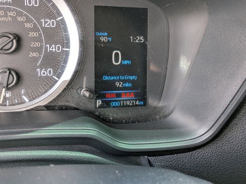 Used 2020 Toyota Corolla LE image 24