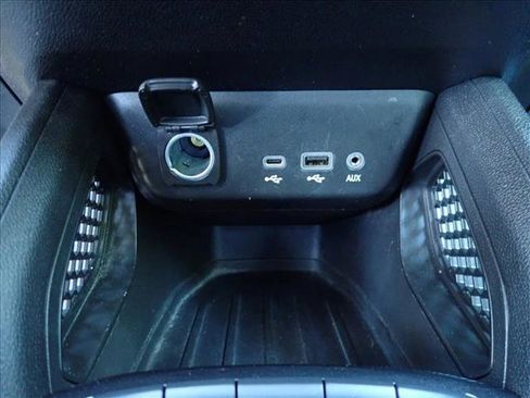 Used 2023 Chevrolet TrailBlazer LT w/ Convenience Package AWD/4WD image 22