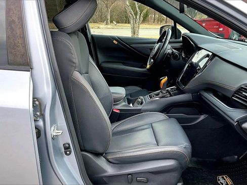 Used 2022 Subaru Outback Wilderness image 7