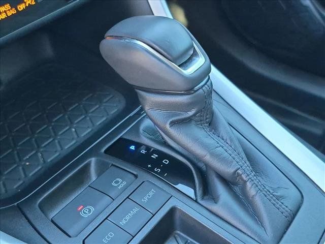 Used 2023 Toyota RAV4 XLE Premium FWD image 12
