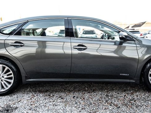 Used 2013 Toyota Avalon XLE Premium image 20