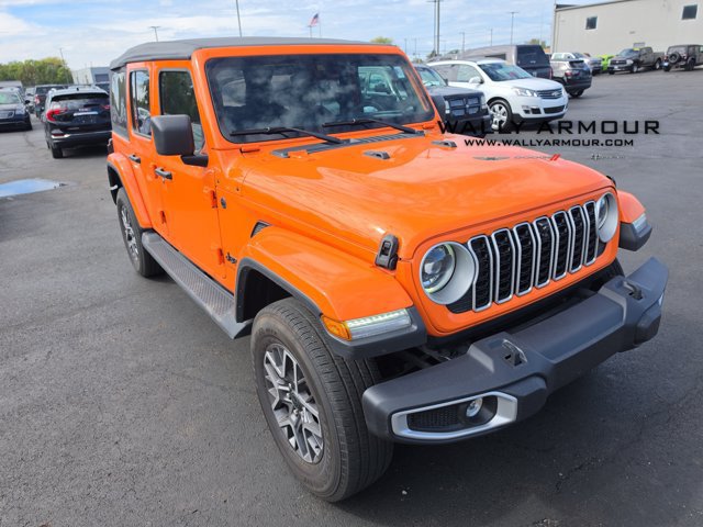 Used 2025 Jeep Wrangler Unlimited Sahara w/ Safety Group AWD/4WD image 1