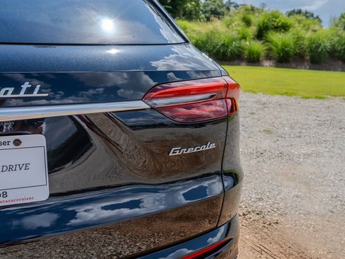 Used 2023 Maserati Grecale Modena AWD/4WD image 11