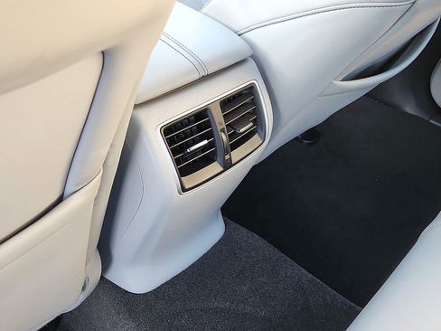 Certified 2018 Acura TLX V6 w/ Technology Package image 12