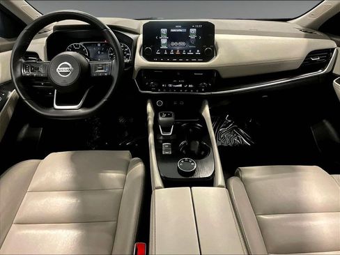 Used 2021 Nissan Rogue SL w/ Premium Package image 16