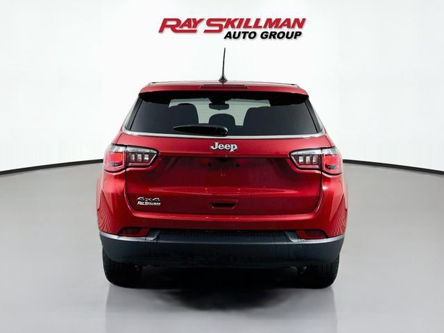 Used 2025 Jeep Compass Sport AWD/4WD image 6