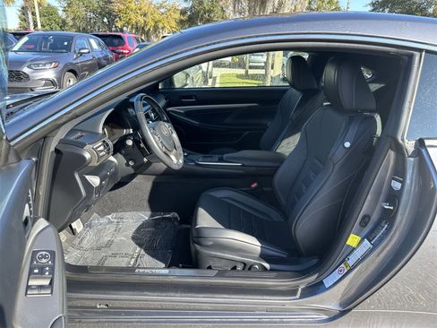 Used 2016 Lexus RC 200t image 2