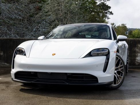 Certified 2023 Porsche Taycan image 7