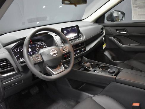 New 2026 Nissan Rogue SV w/ SV Premium Package image 4