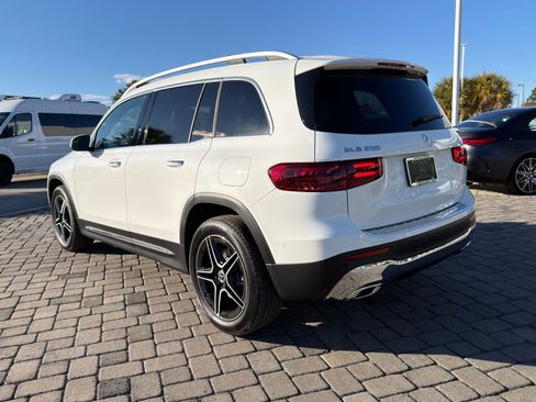 New 2026 Mercedes-Benz GLB 250 image 11