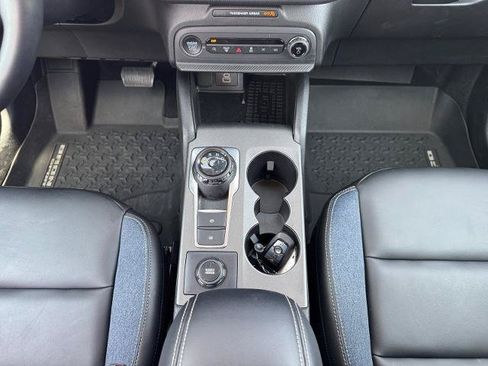 Certified 2025 Ford Bronco Sport Outer Banks w/ Outer Banks Tech Package+ AWD/4WD image 11