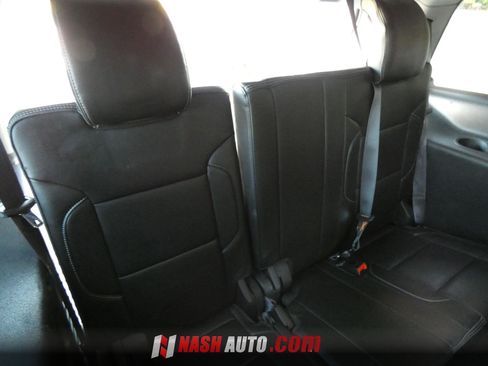 Used 2017 GMC Yukon Denali w/ Open Road Package RWD image 36