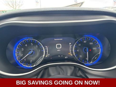 New 2026 Chrysler Pacifica Select image 23