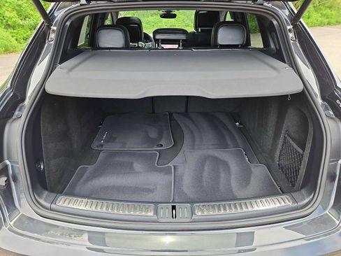Certified 2026 Porsche Macan AWD/4WD image 50